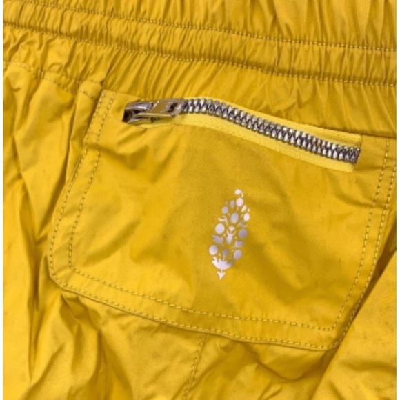 Free People NWT Moonlight Yellow Reflective Shorts in Small - Picture 7 of 7